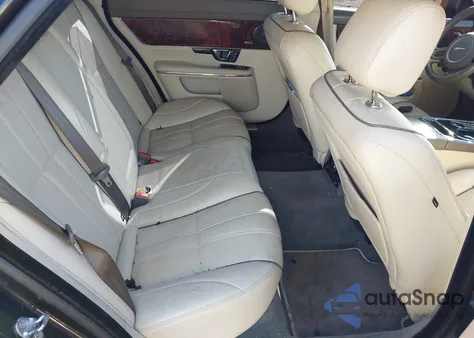 2015 Jaguar Xj Xjl Portfolio z USA, uszkodzony, nr VIN SAJWA2GZ6F8V79479